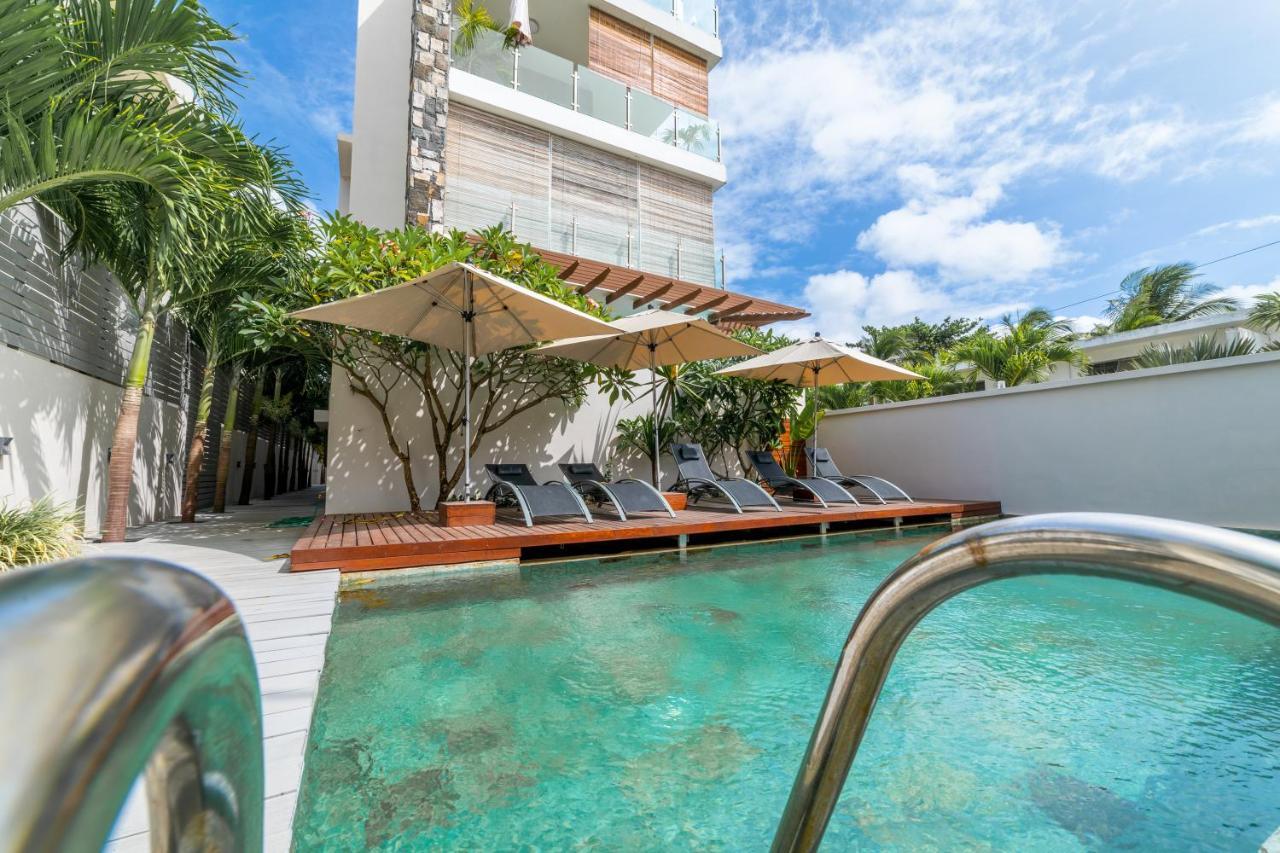 Beachcove Apartment 9 In Pereybere Pereybere Beach Exterior photo
