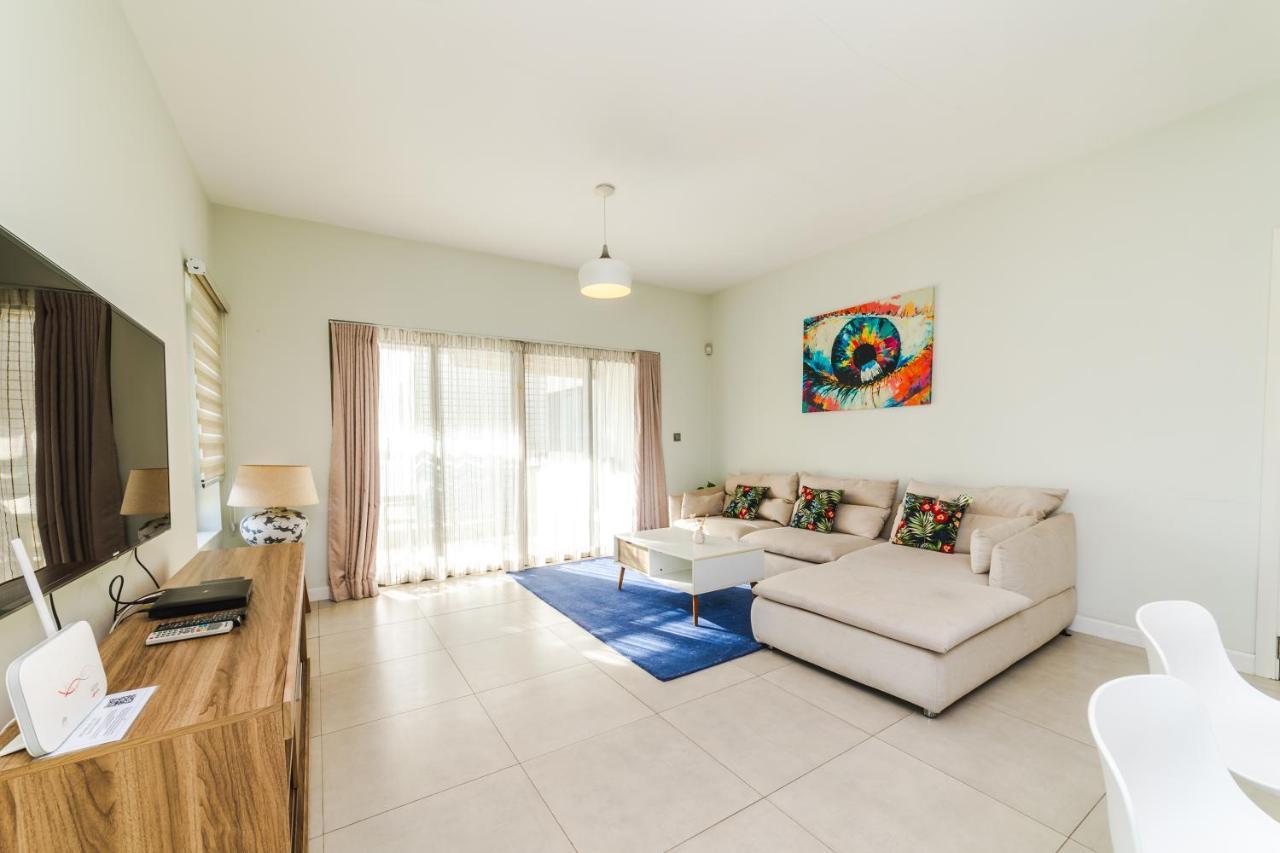 Beachcove Apartment 9 In Pereybere Pereybere Beach Exterior photo